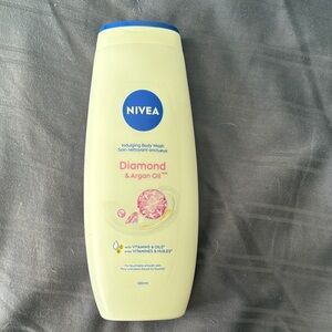 *3 for $10* Nivea Indulging Body Wash - Diamond & Argan Oil